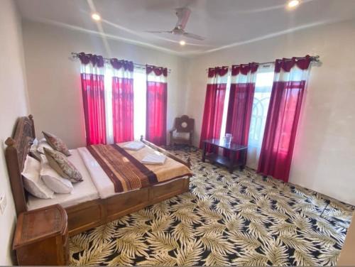 Nishat-Shalimar Hotel | HEIDI RESORT Shalimar
