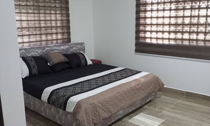 Winneba Apartment | Oceanfront Retreat at Heiligtum Des Herrn - Family Friendly