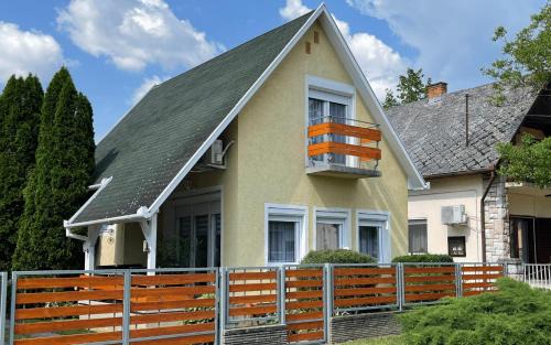 Harkany House | Heilmann Ház: Oceanfront Retreat with Top Guest Ratings