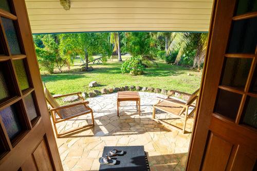 Ha'apiti House | Heimanarii Lodge: Family-Friendly Stay with Breakfast Included