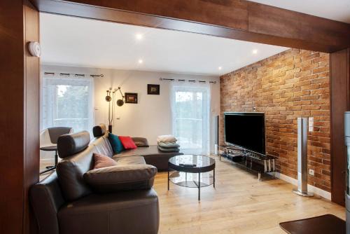 Haeusern Apartment | Inviting Schwarzwaldwohnung: Family-Friendly Retreat