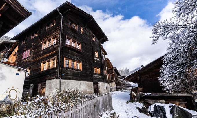 Fiesch Apartment | Discover the Cozy Charm of Heimeliges Walliserhaus