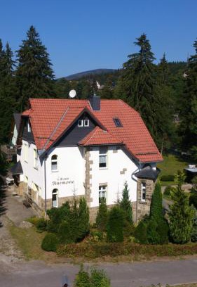 Schierke Apartment | Heine Apartment: Family-Friendly Retreat with High Ratings