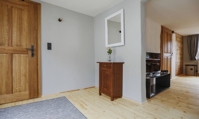 Hohenems Apartment | Heinrich Wohnung: Balcony Stay in Jüdisches Viertel