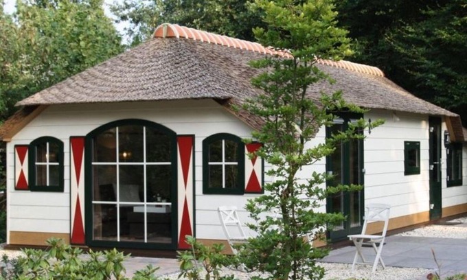 Ermelo Villa | Heivlinder 4p: Family-Friendly Retreat with Ocean Views