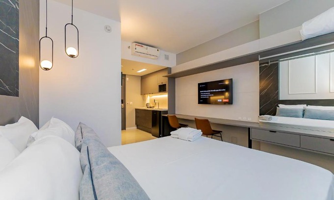 Batel Apartment | Guest Rated 10/10: Helbor Stay Batel - Family Friendly Retreat