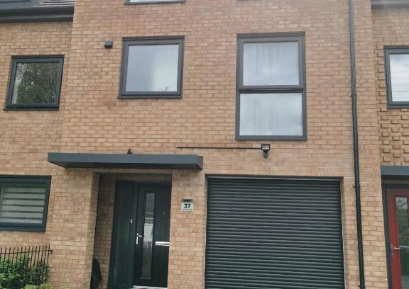 Nottingham House | Convenient Stay at Helena's Place near Nottingham Station