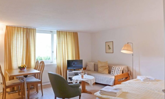 Wengen Apartment | Premium Helene Studio Christel - Pet Friendly with Spa!