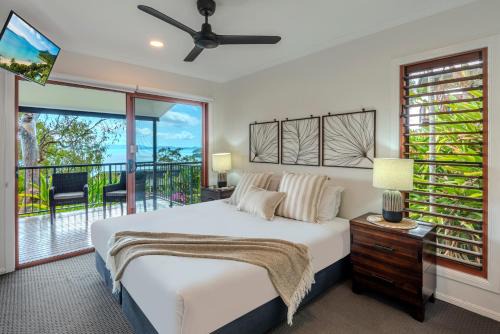 Hamilton Island Apartment | Heliconia 14 - Oceanviews and Buggy