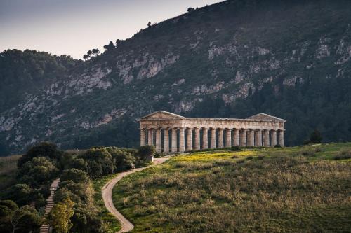 Calatafimi Bed & Breakfast | Cozy Helimos Bed & Breakfast near Segesta Temple and Ocean
