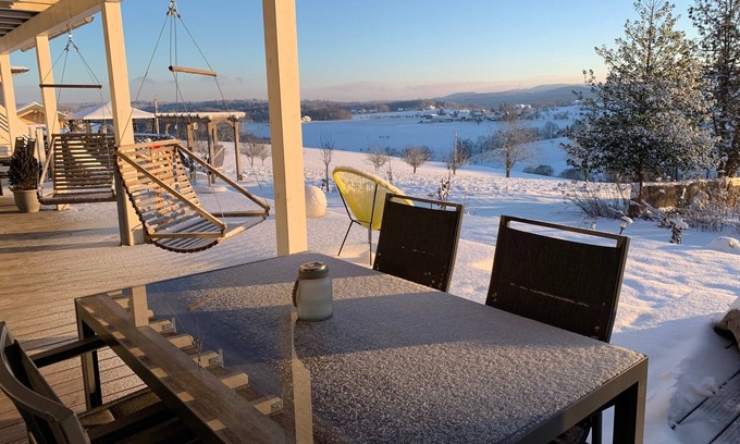 Freiamt Apartment | Helios Retreat: Family-Friendly with Spa and Breakfast