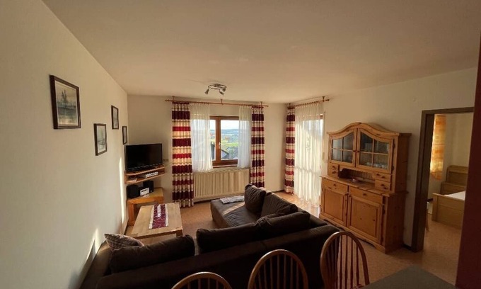 Seebarn Apartment | Bright Family Apartment for Four with Balcony and Kitchen