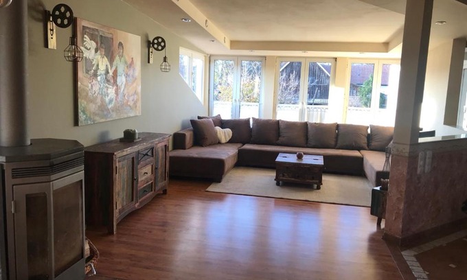 Oberloisdorf Apartment | Bright Attic Apartment with Terrace & Child-Friendly Amenities