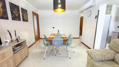 Sottomarina Apartment | Pet-Friendly Retreat at Hellen House for Your Family Getaway