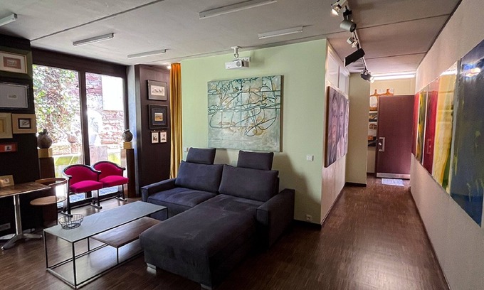 Marktheidenfeld Apartment | Elegant Ground-Level Apartment with Premium Amenities