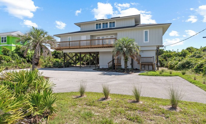 South Ponte Vedra Beach House | Hello Beach! 4 Bedroom + Loft Oceanfront with Large Deck - Stā Vacation Rentals