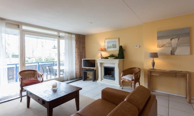 Domburg Apartment | Relax at Hello Zeeland - Appartement Loverendale 24