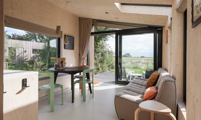 Westkapelle House | Cozy Oceanfront Tiny House - Hello Zeeland Escape
