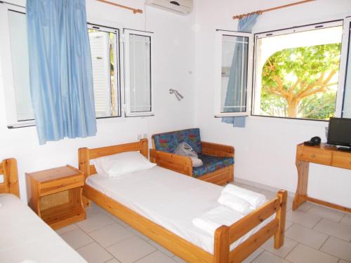 Pineios Apartment | Top-Rated Helonata Apartments: Family-Friendly Retreat