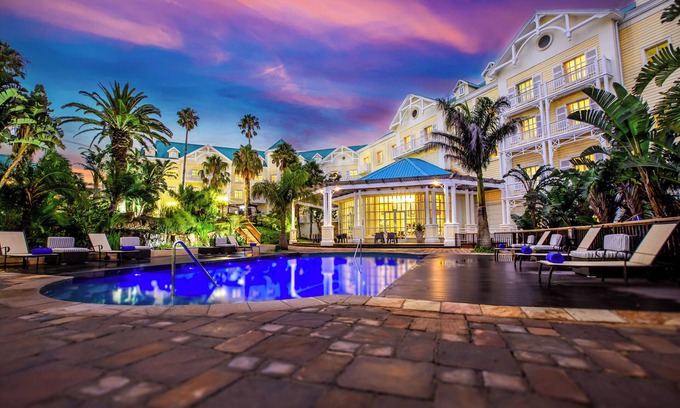 Berea Hotel | Family-Friendly Retreat at Southern Sun Hemingways Hotel