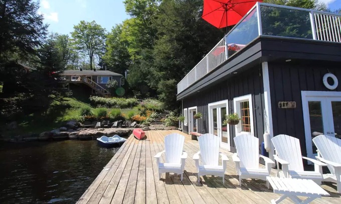 Muskoka Lakes Cottage | Stunning Hemlock Hideaway: Four Seasons on Lake Muskoka