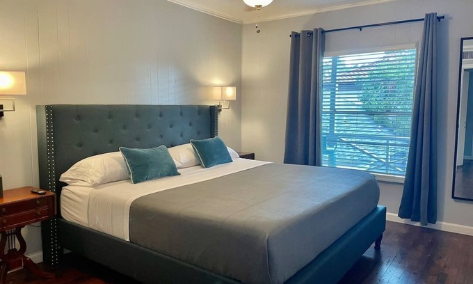 Knox - Henderson Apartment | Henderson Retreat: King Bed & Patio, Perfect for Adventure