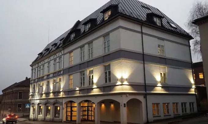 Skien Hotel | Henriks Hotell: Family-Friendly Stay with Great Amenities