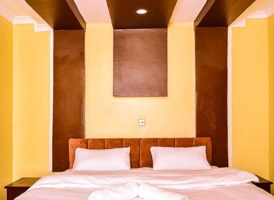 Nakuru Industrial Zone House | Discover Henry's Haven: Family-Friendly with a Hot Tub