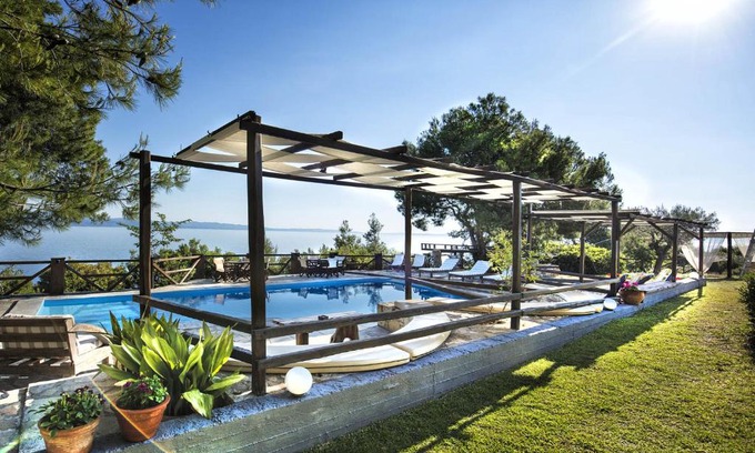 Sithonia Apartment | Heos Accommodation: Pet-Friendly Retreat with Pool & Breakfast