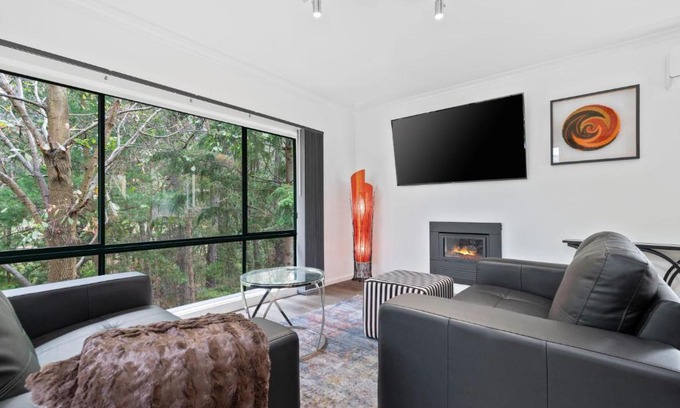 Hepburn Springs Villa | Explore Hepburn Brewing Villa One: 4-Star Family Retreat