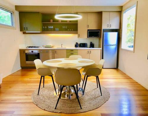 Hepburn Springs Villa | Unwind at Hepburn Hideaway Villa - Rated 9.3/10 by Guests