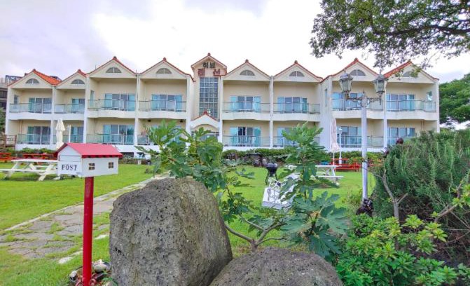 Hallim House | Relaxing Retreat at Herb in Pension: Family-Friendly Stay