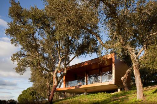 Canha House | Experience Comfort at Herdade do Moinho Novo: 4-Star Stay