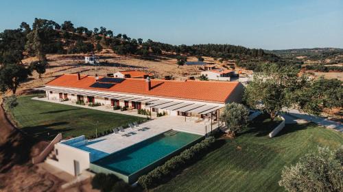 Chamusca Bed & Breakfast | Beautiful Herdade dos Cordeiros with Ocean Views & Pool