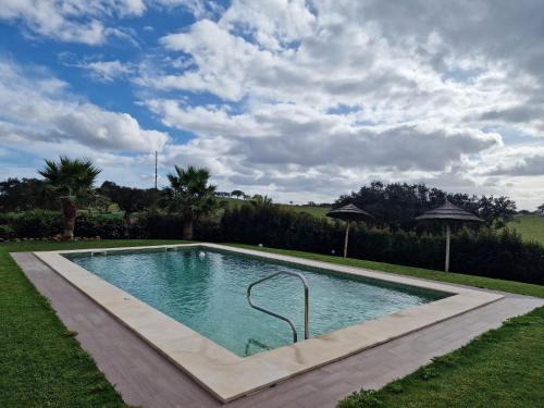 Aldeia dos Palheiros Villa | Family-Friendly Stay at Herdade Monte Gordo with Pool