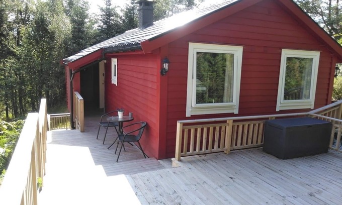 Rong Cabin | Perfect Getaway: Herdla, Gulbrandsøy - 10/10 Rated Stay