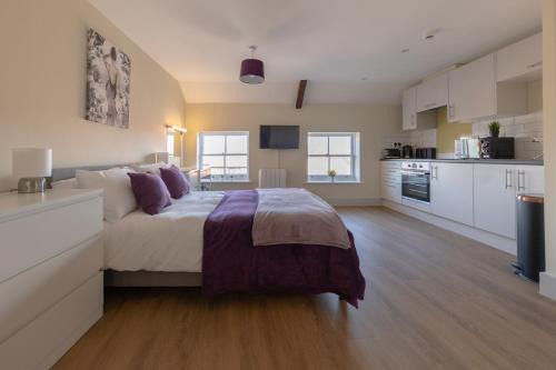 Hereford Apartment | Discover Isabella House: Family-Friendly Stay in Hereford