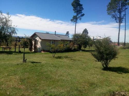 Villa Yacanto Ski Chalet | Discover Herencia Nativa: Family-Friendly with Kitchen Access