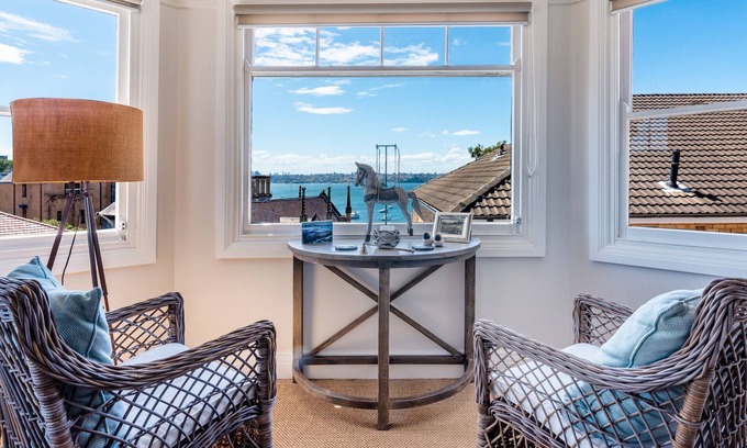 Double Bay Apartment | Elegant Harbourside Apartment with Oceanfront Amenities