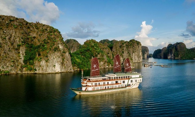Ha Long Boat Rental | Experience Heritage Line Ylang Cruise in Halong Bay Paradise