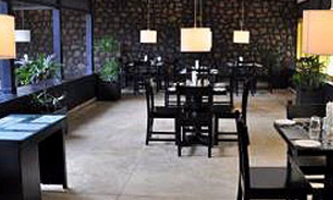 Medawachchiya House | Discover Heritage Medawachchiya Resort with Family-Friendly Fun