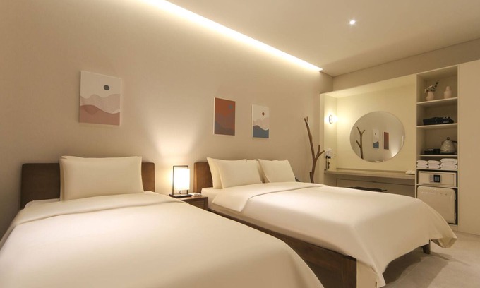 Gangseo District Hotel | Eco-Friendly Stay at Hermon Hotel Gangseo - Rated 9.6/10