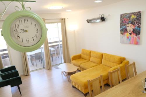 Majdal al-Shams Apartment | Unforgettable Hermon Suites: Guest Rated 9.6/10 & Breakfast