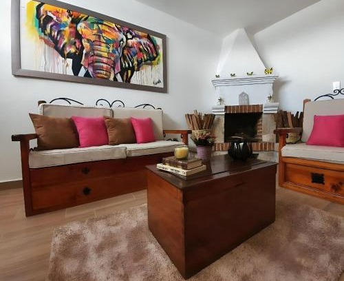 San Cristobal de las Casas House | Discover Casa de las Lomas: Family-Friendly Retreat