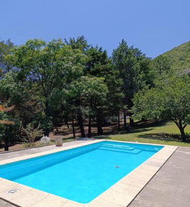 Villa General Belgrano Ski Chalet | Pet-Friendly Haven at Hermosa Casa V. General Belgrano