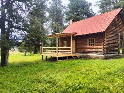 Pueblo Nuevo Ski Chalet | Cozy Mountain Cabin - Parque La Pirámide, Rated 9/10