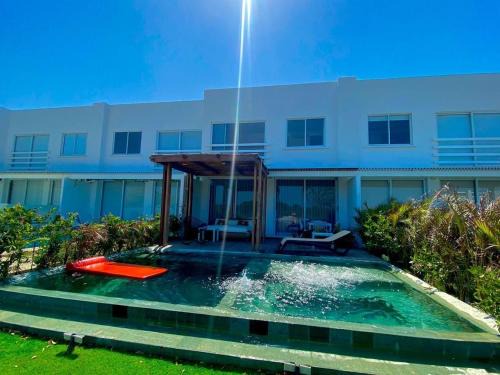Zona Norte House | Relaxing Retreat at Hermosa Casa in Karibana, Ctg