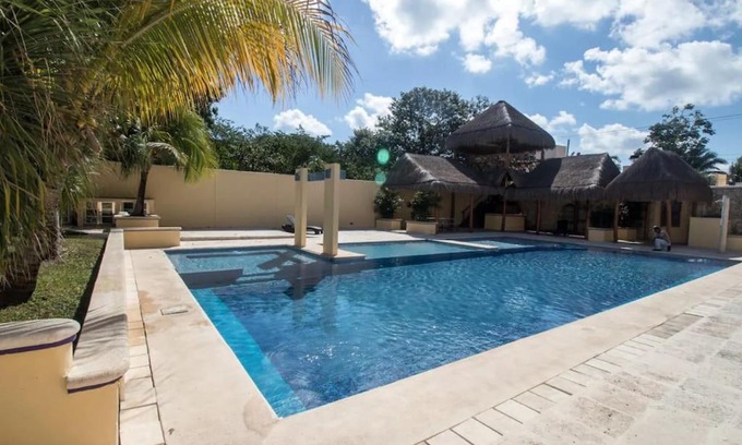 Villa Juarez House | Relaxing Oceanfront Retreat in Residencial Marbella