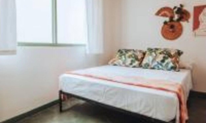 Villa Hermosa Hotel | Cozy Double Room in La Candelaria - Medellin with Breakfast