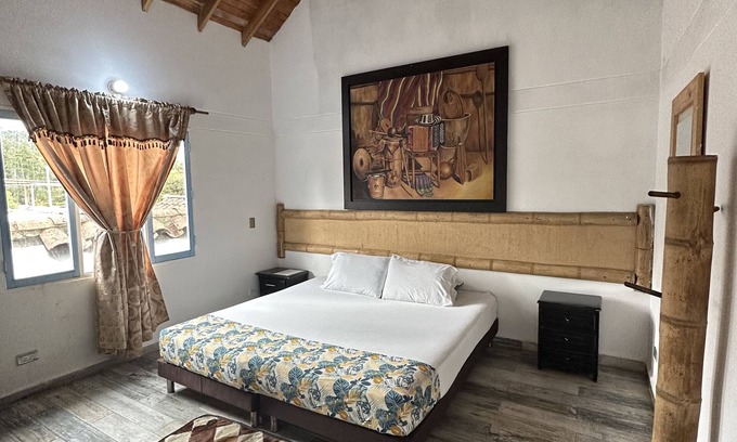 Medellin Hotel | Relaxing Chalet Superior Room in Santa Elena with Spa
